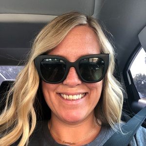 Meet your Posher, Katina